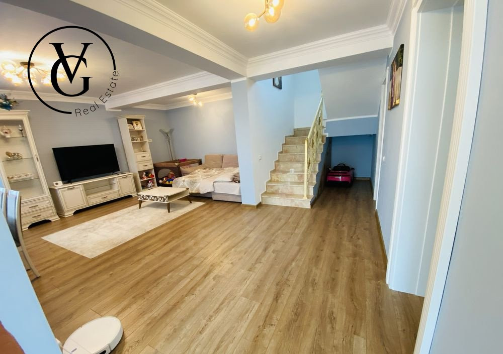 Vila 4 camere-Lumina-cartier privat + locuri de parcare
