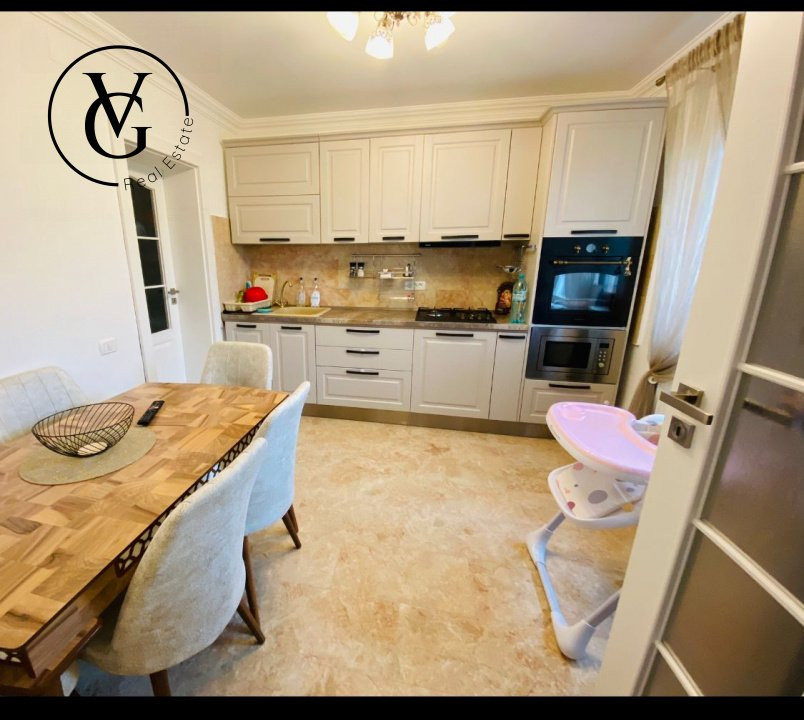 Vila 4 camere-Lumina-cartier privat + locuri de parcare