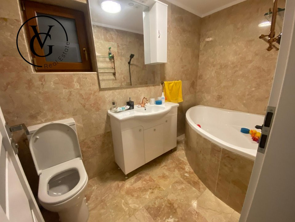 Vila 4 camere-Lumina-cartier privat + locuri de parcare