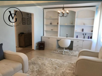 Apartament 3 camere - Piata Romana 