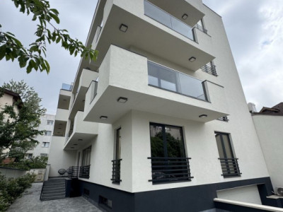 Apartament 3 camere - Tei- spatiu birou