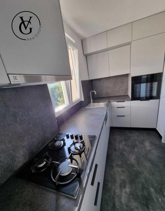 Apartament 3 camere  -Ștefan Cel Mare