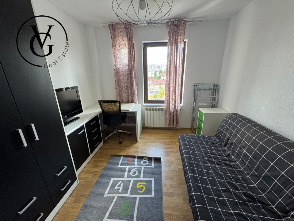 Apartament 3 camere 1 MAI