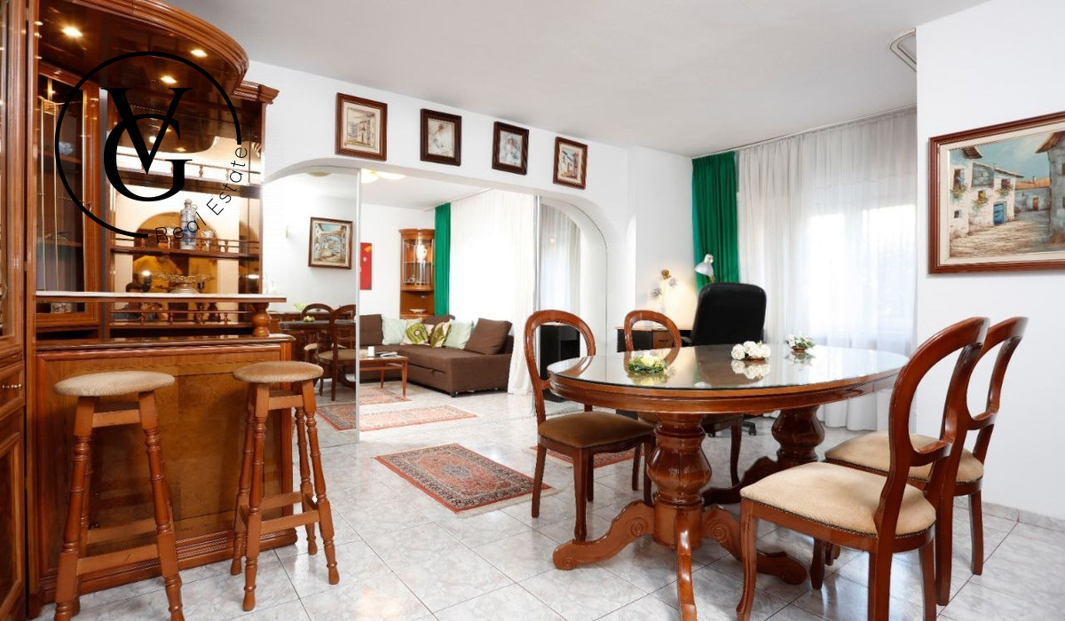 Apatament 3 camere -Parcare privata -Piata Victoriei 