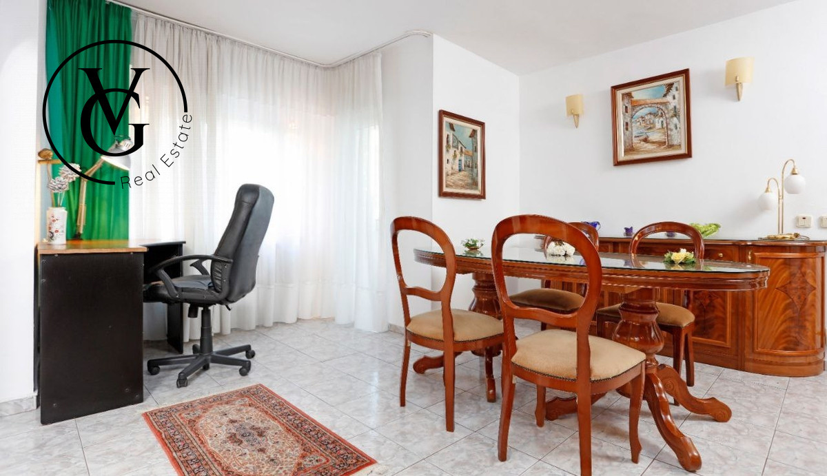 Apatament 3 camere -Parcare privata -Piata Victoriei 