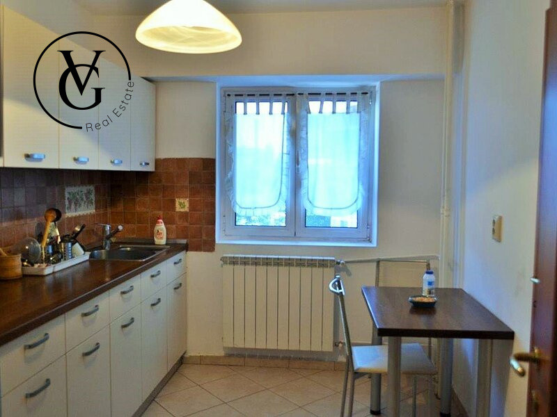 Apartament 4 camere + Loc de parcare - Piata Victoriei 