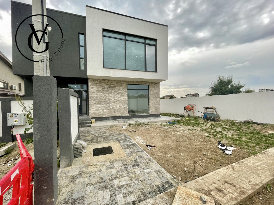 Vila P+1 cu terasa circulabila, 4 camere, vedere la lac, Ovidiu