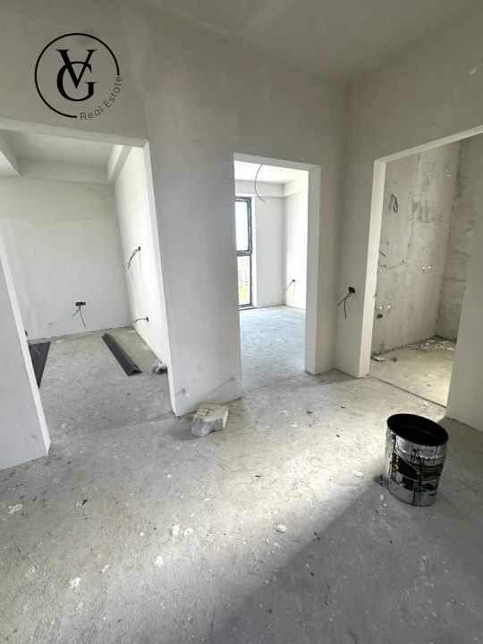 Vila P+1 cu terasa circulabila, 4 camere, vedere la lac, Ovidiu