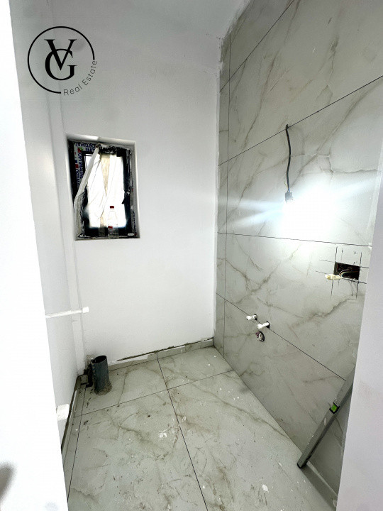 Vila P+1 cu terasa circulabila, 4 camere, vedere la lac, Ovidiu