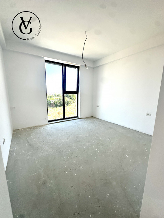 Vila P+1 cu terasa circulabila, 4 camere, vedere la lac, Ovidiu