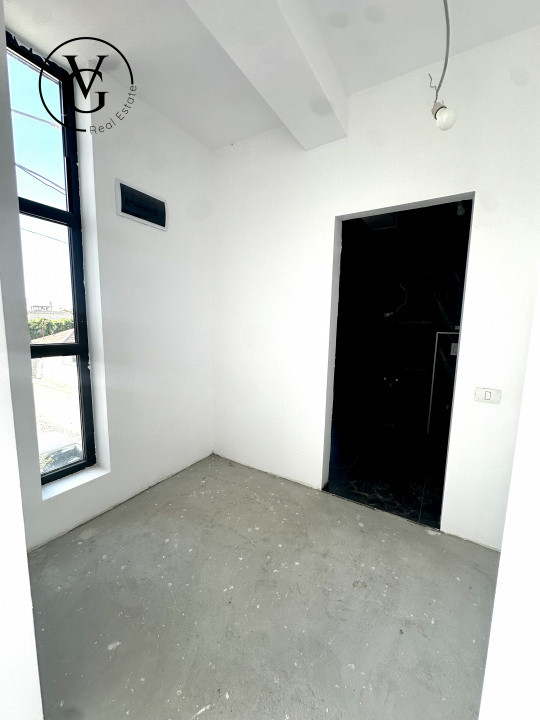 Vila P+1 cu terasa circulabila, 4 camere, vedere la lac, Ovidiu