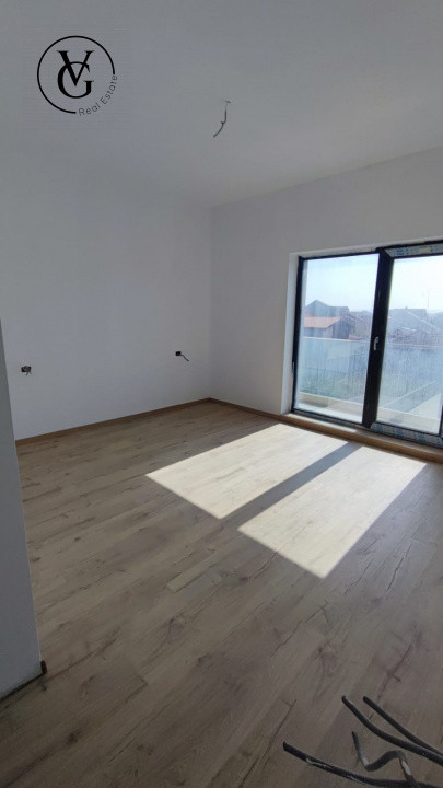 Duplex modern, 5 camere, la cheie, oras Ovidiu