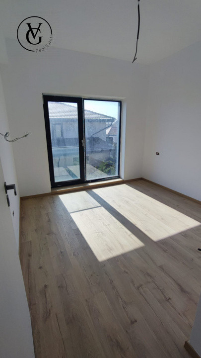 Duplex modern, 5 camere, la cheie, oras Ovidiu