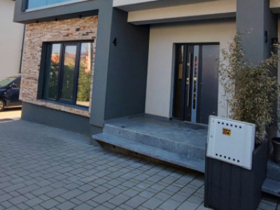 Duplex modern, mobilat si ultilat, 5 camere, oras Ovidiu