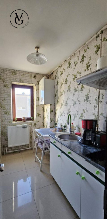 Apartament 3 camere - Casa de cultura - termen lung 
