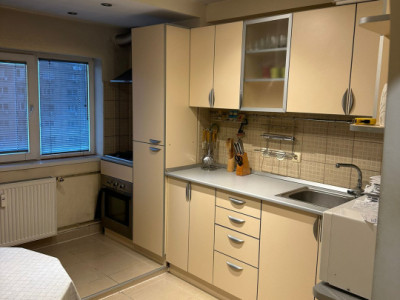 Apartament decomandat 2 camere în zona Tineretului