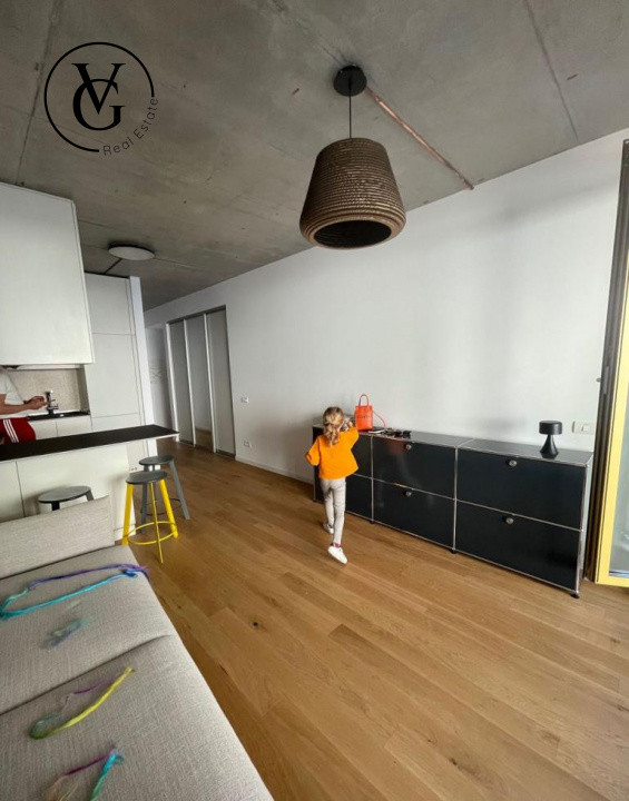 Studio central în bloc nou -Calea Victoriei -Termen lung