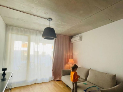 Studio central în bloc nou -Calea Victoriei -Termen lung