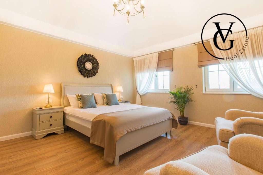 Vila ultramoderna cu piscina  Mamaia-Sat 0% comision 