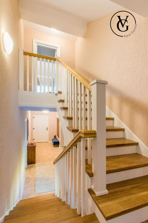 Vila ultramoderna cu piscina  Mamaia-Sat 0% comision 