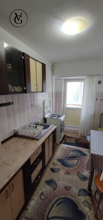 Apartament 2 camere decomandat -zona Piata Victoriei -termen lung