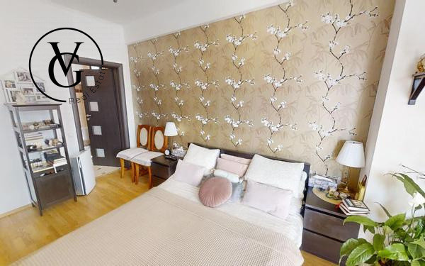 Apartament 3 camere -garaj subteran + boxa - zona Piața Presei