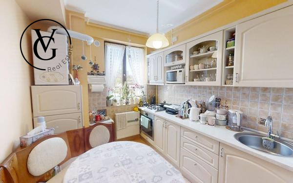 Apartament 3 camere -garaj subteran + boxa - zona Piața Presei