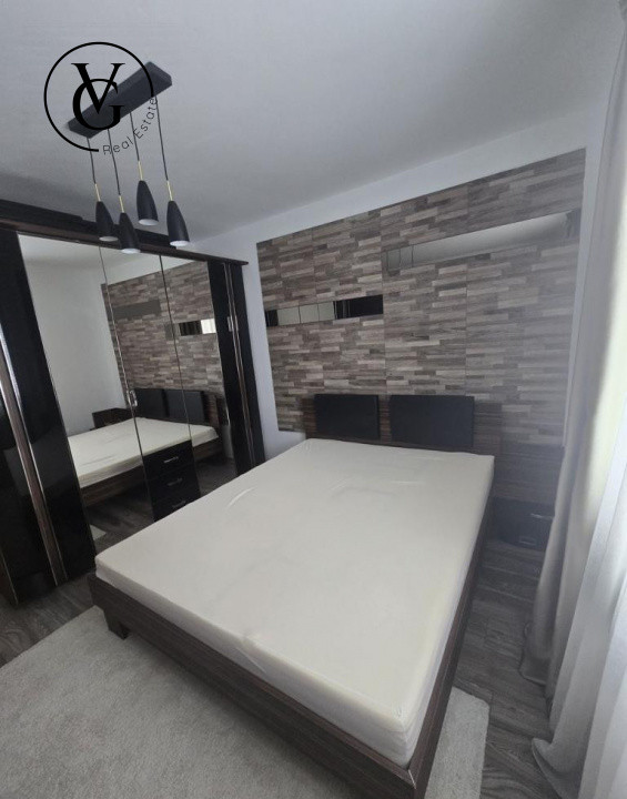 Apartament decomandat 2 camere-Casa de Cultura 