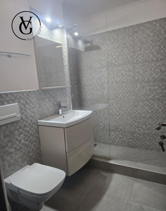 Apartament decomandat 2 camere-Casa de Cultura 