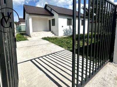 Casa la sol, 4 camere, 250mp teren, Lumina