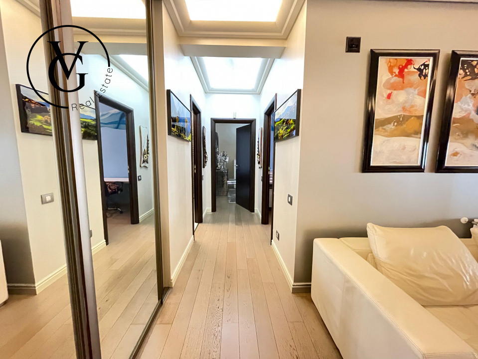 Apartament 3 camere - zona Pajura 