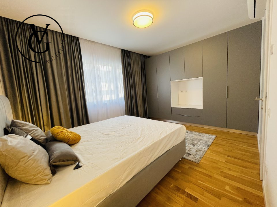 Vila Moderna 5 camere, curte si parcare - Pipera