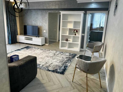 Apartament 3 camere - Militari 