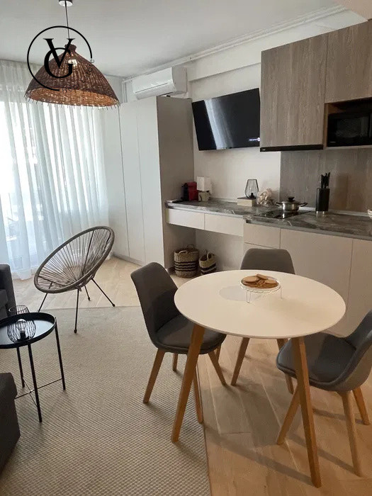 Studio | Mamaia Nord vedere mare