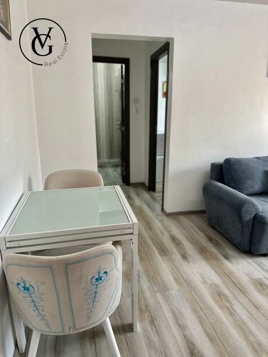 Apartament cu 2 camere, renovat - Piața Victoriei