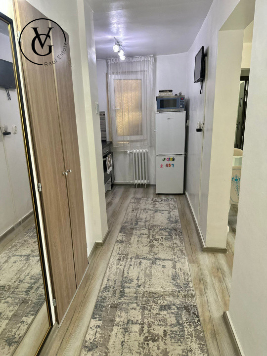 Apartament cu 2 camere, renovat - Piața Victoriei