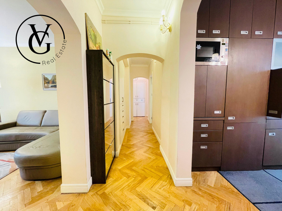 Apartament decomandat de 3 camere în zona Dorobanți