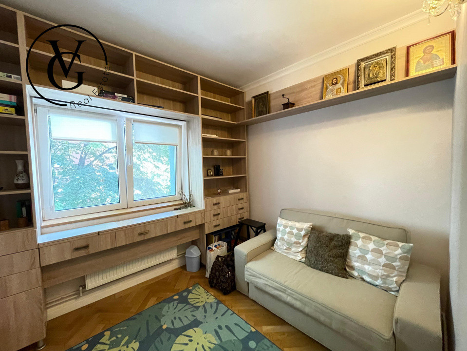Apartament decomandat de 3 camere în zona Dorobanți