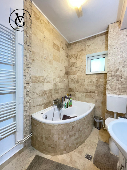 Apartament decomandat de 3 camere în zona Dorobanți