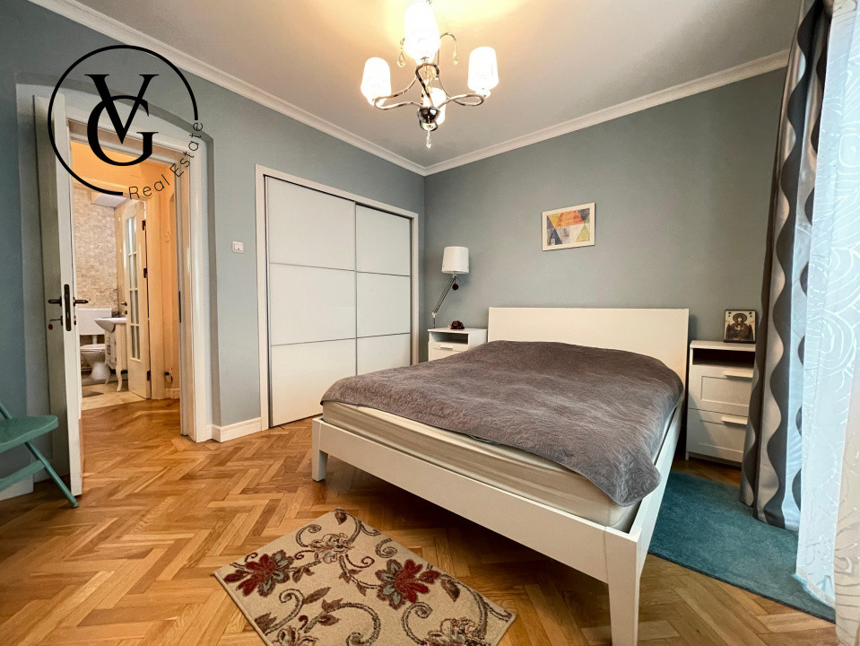 Apartament decomandat de 3 camere în zona Dorobanți