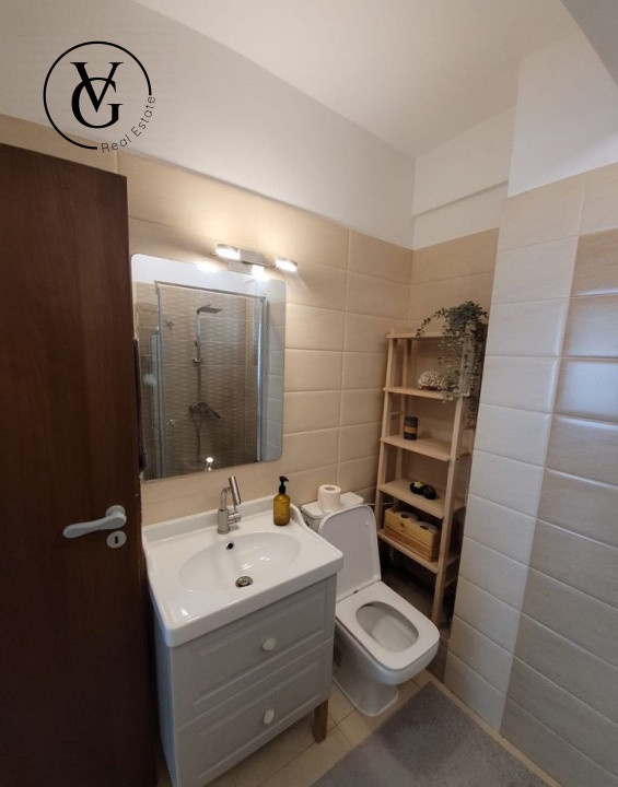 Apartament 3 camere + loc de parcare -Zona Laminorului