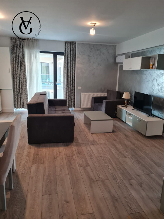 Vanzare apartament 2 camere vedere lac si mare