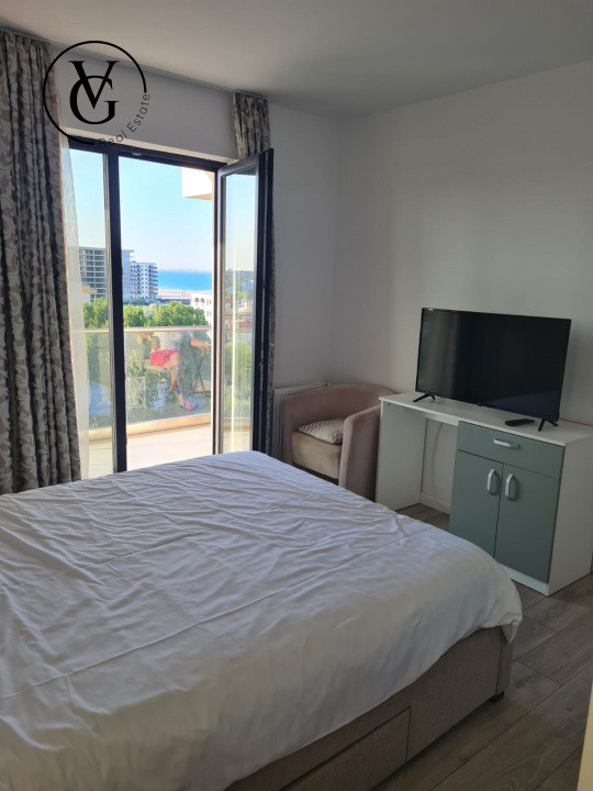 Vanzare apartament 2 camere vedere lac si mare