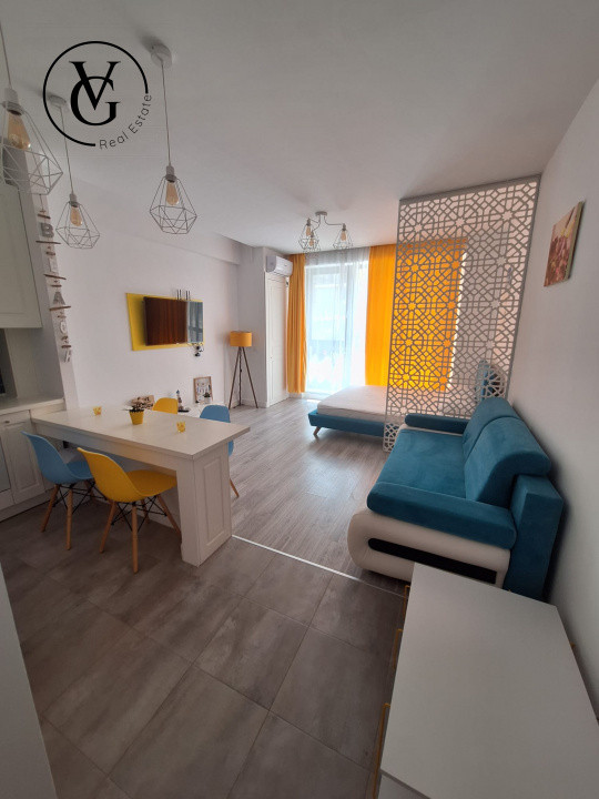 Garsoniera  renovata 2025 Onix Blue
