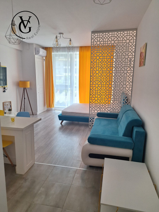 Garsoniera  renovata 2025 Onix Blue