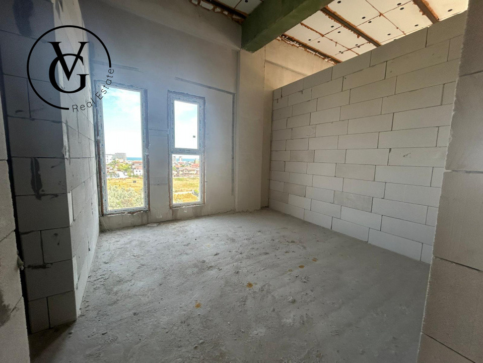 Vanzare apartament 4 camere vedere lac si mare