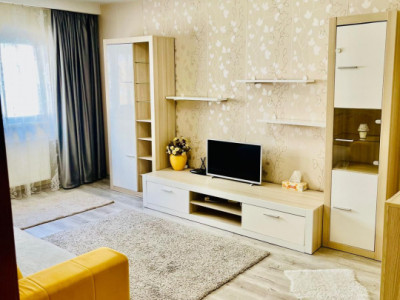 Apartament 2 camere - Zona Uverturii