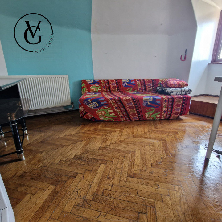 Apartament in vila - 5 camere -zona Parcul Carol 