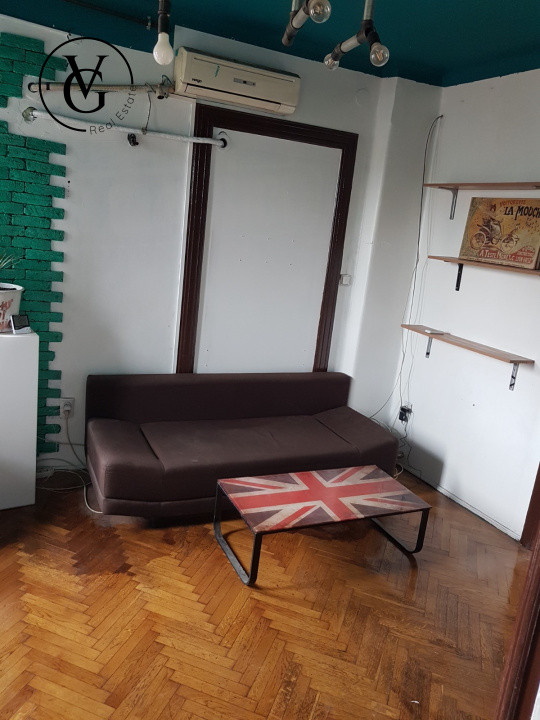 Apartament in vila - 5 camere -zona Parcul Carol 