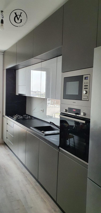 Apartament decomandat cu 3 camere - Tunari 
